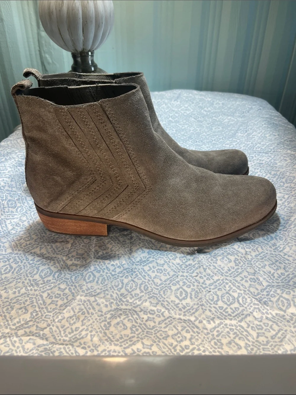 KORKS by Kirk-Ease Suede Pull-On Ankle Boots - Taupe Size 9.5